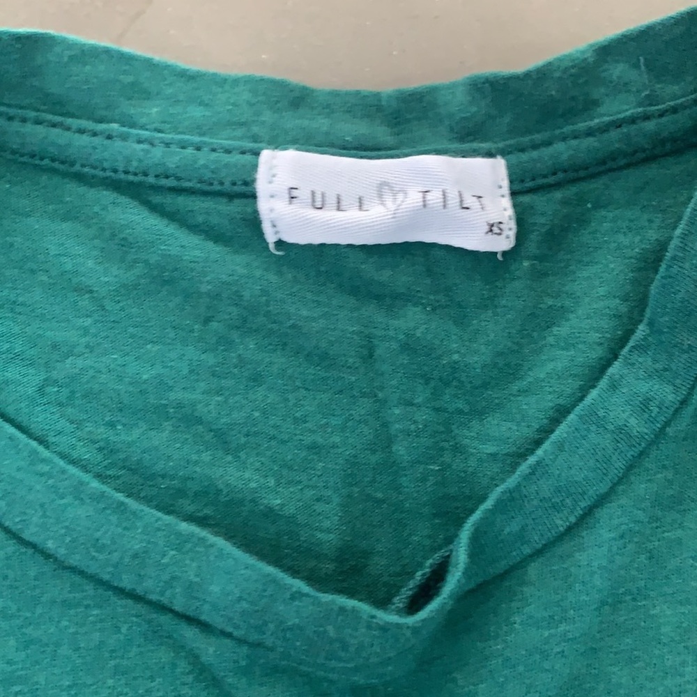 green full tilt basic tee XS - Picture 2 of 4